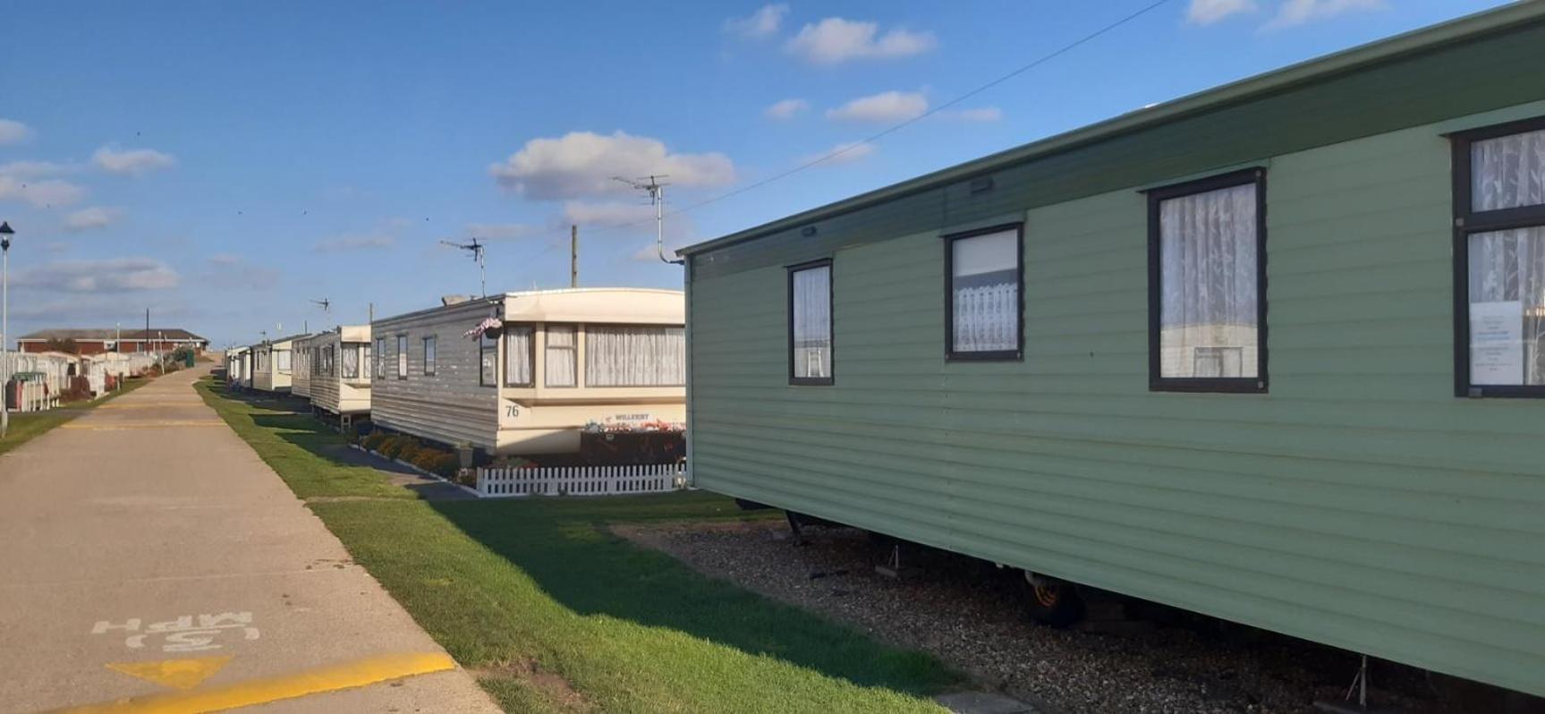 Kerrys Place, 75 Sealands Caravan Site, Ingoldmells 6 Berth Hotel Bagian luar foto